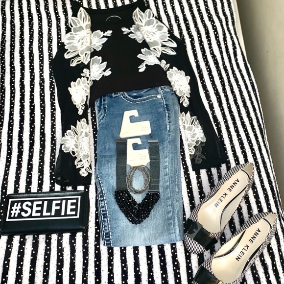 EUC Anne Klein iflex 6M heels. Only worn once! - Picture 4 of 7